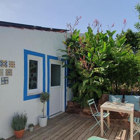 Beautiful House In Stunning Nature, 22 Minutes From Beaches, 5 Minutes To Lake, Air Condition Cool And Heat, And Very Fast Internet In All Rooms, Dishwasher, Washing Machine And Induction Cooking Silves Room photo