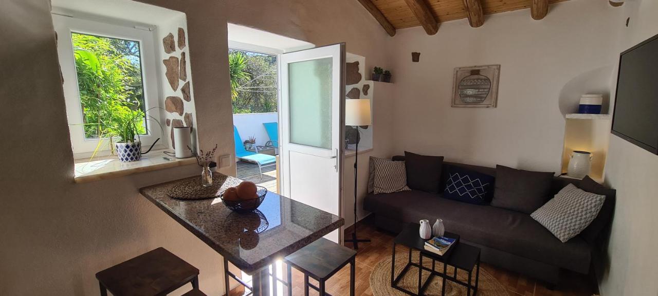 Beautiful House In Stunning Nature, 22 Minutes From Beaches, 5 Minutes To Lake, Air Condition Cool And Heat, And Very Fast Internet In All Rooms, Dishwasher, Washing Machine And Induction Cooking Silves Exterior photo